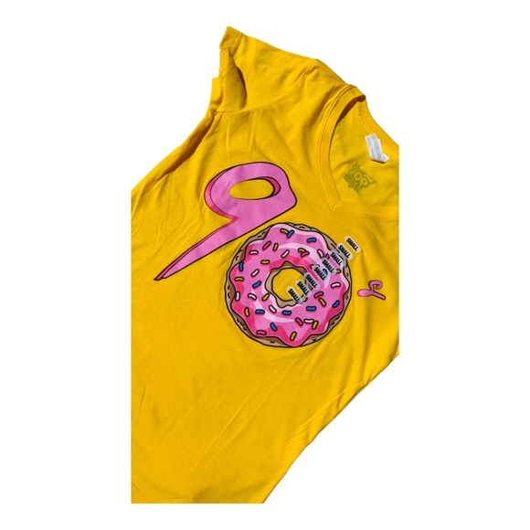 90's Experience Womens 90's Donut Simpson's Yellow/Pink VNeck Tee - Picture 2 of 4